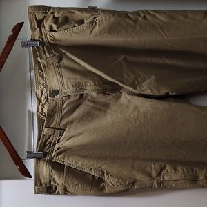 Columbia Men's khaki pants 42W 32L regular fit